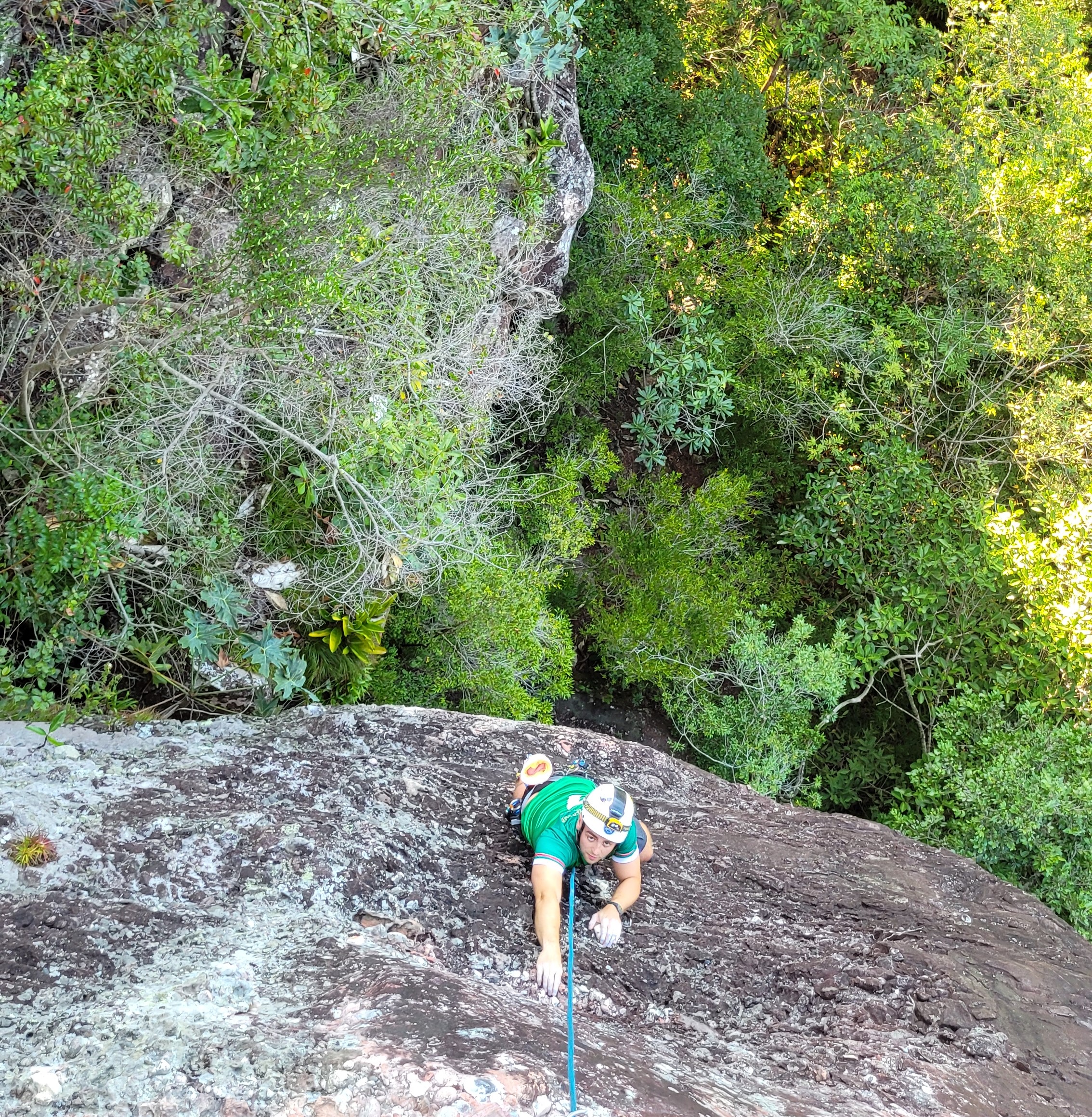 basco escaladno quadrado